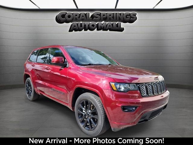 2019 Jeep Grand Cherokee Altitude's photo