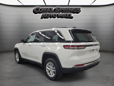 2023 Jeep Grand Cherokee Laredo