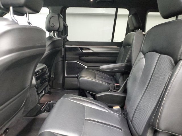 2024 Jeep Wagoneer Series II Carbide