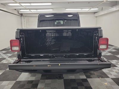 2024 Jeep Gladiator Nighthawk