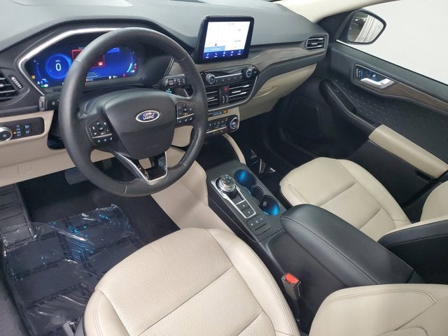 2020 Ford Escape Titanium Hybrid