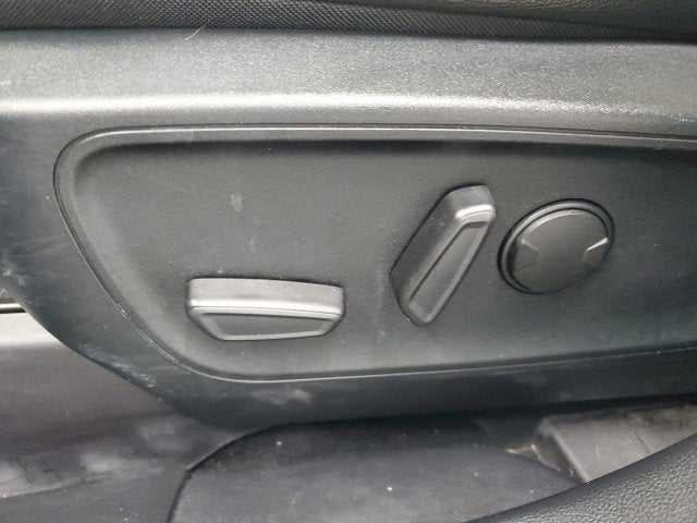 2020 Ford Escape Titanium Hybrid