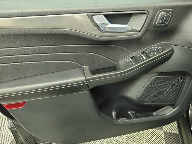 2021 Ford Escape Titanium