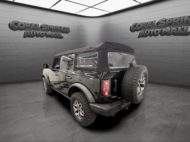 2021 Ford Bronco Base
