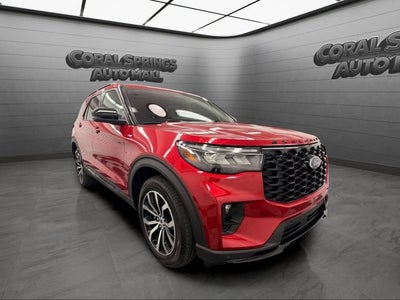 2025 Ford Explorer ST-Line