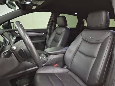 2022 Cadillac XT5 Luxury