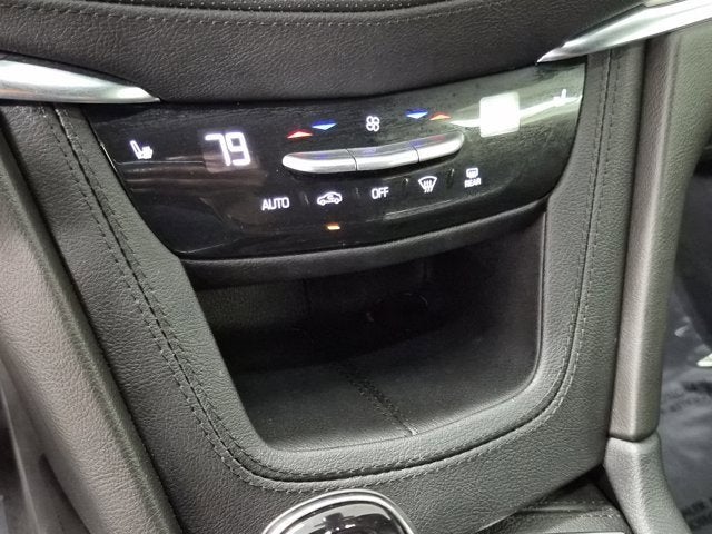 2022 Cadillac XT5 Luxury