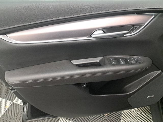 2023 Cadillac XT5 Luxury
