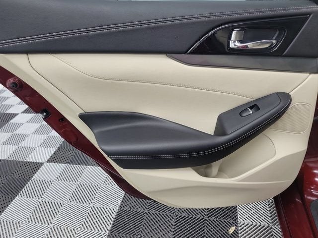 2021 Nissan Maxima SV