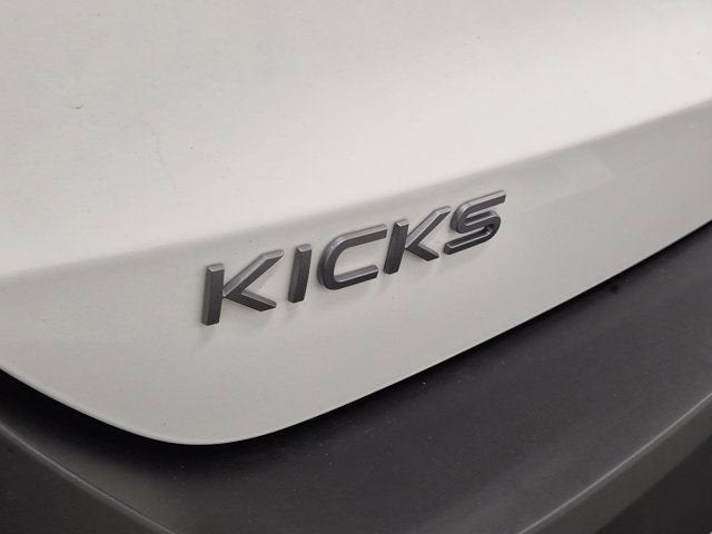 2025 Nissan Kicks S