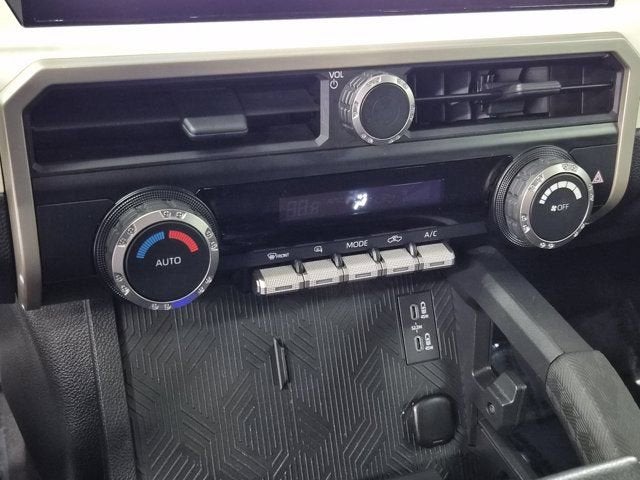 2024 Toyota Tacoma 4WD SR5