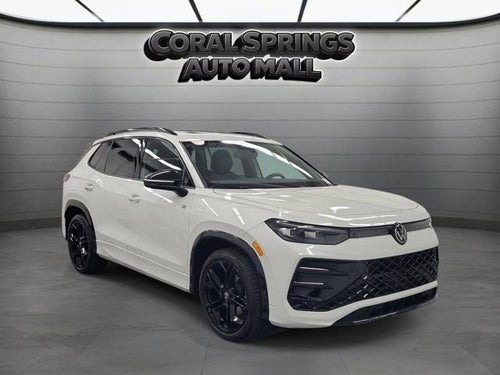 2025 Volkswagen Tiguan SE R-Line Black