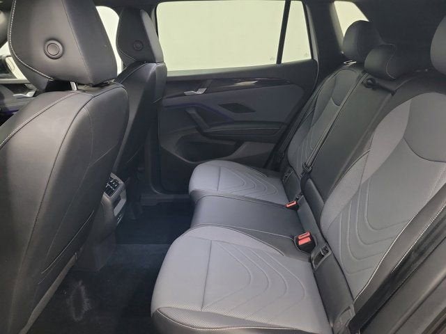 2025 Volkswagen Tiguan SE R-Line Black