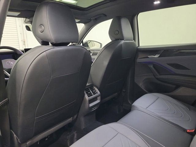 2025 Volkswagen Tiguan SE R-Line Black