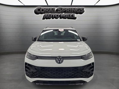 2025 Volkswagen Tiguan SE R-Line Black