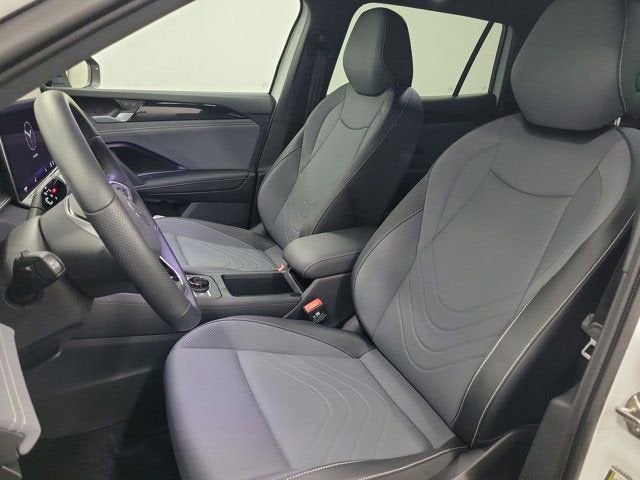 2025 Volkswagen Tiguan SE R-Line Black