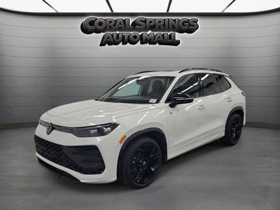 2025 Volkswagen Tiguan SE R-Line Black
