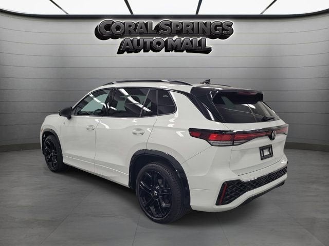 2025 Volkswagen Tiguan SE R-Line Black