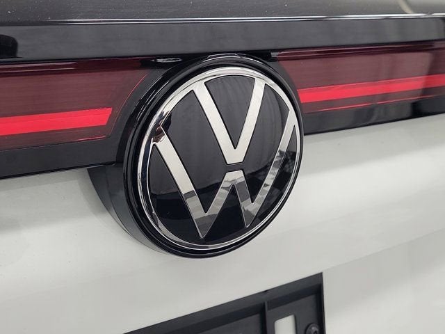 2025 Volkswagen Tiguan SE R-Line Black