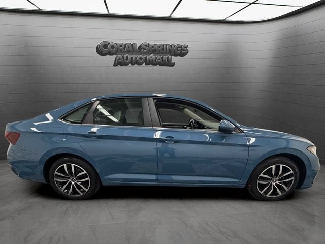 2025 Volkswagen Jetta SE