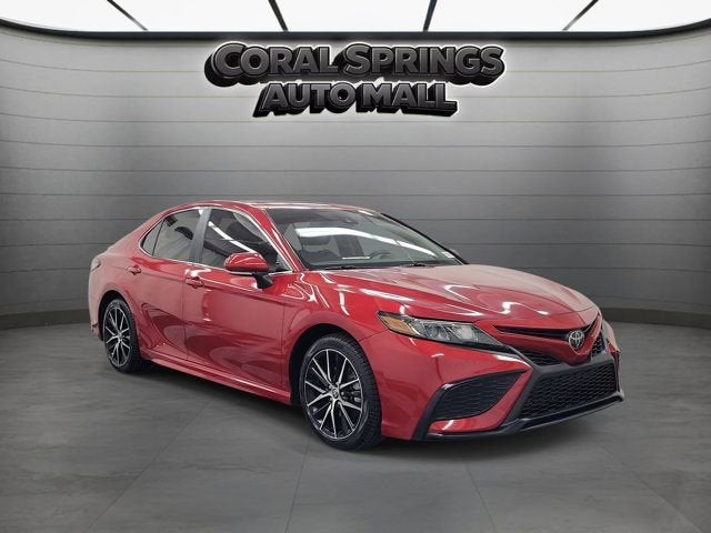 2022 Toyota Camry SE