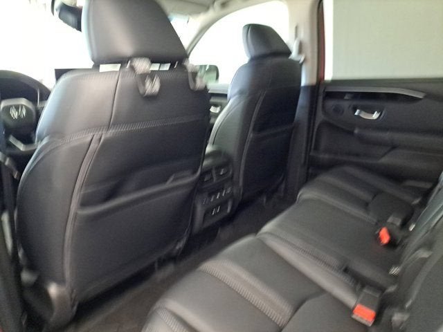 2025 Honda Pilot EX-L - Photo 13