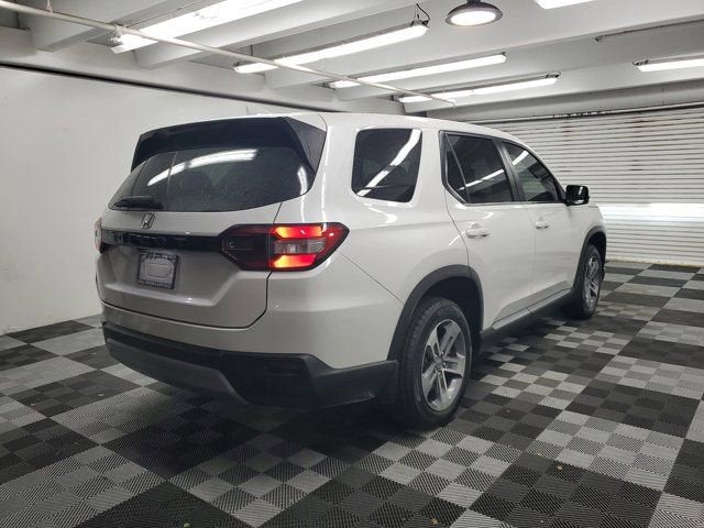 2023 Honda Pilot EX-L 8 Passenger