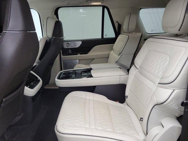 2024 Lincoln Navigator L Black Label