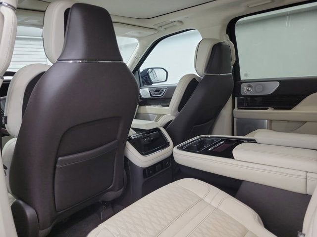 2024 Lincoln Navigator L Black Label