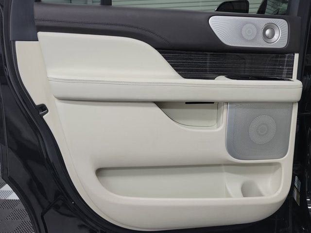 2024 Lincoln Navigator L Black Label