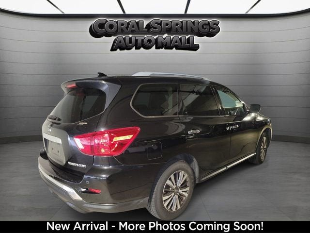 2019 Nissan Pathfinder SV