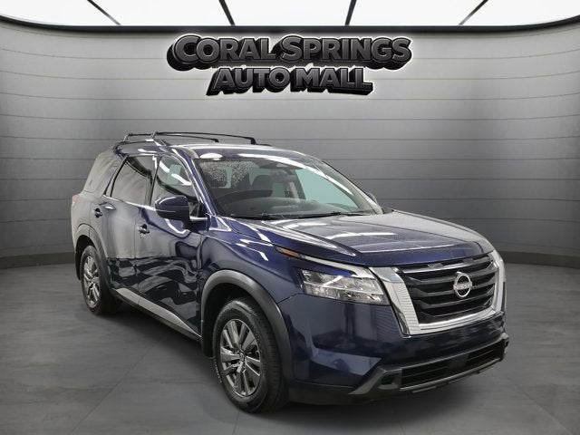 2022 Nissan Pathfinder SV 2WD's photo