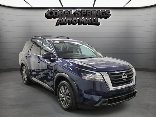2022 Nissan Pathfinder SV