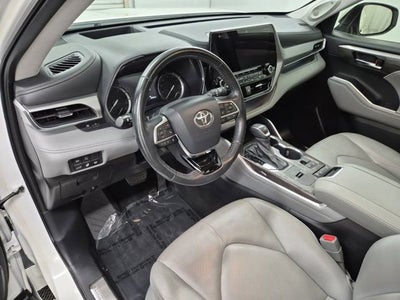 2021 Toyota Highlander Platinum