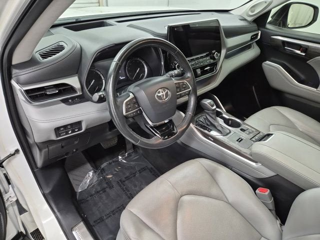 2021 Toyota Highlander Platinum