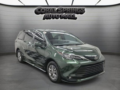 2026 Toyota Sienna XLE