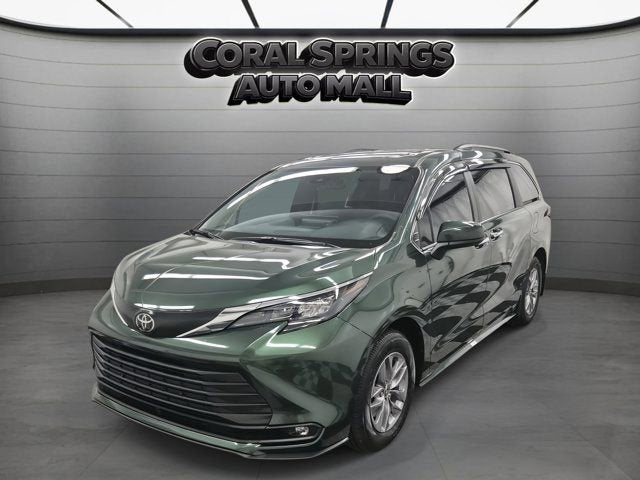 2026 Toyota Sienna XLE