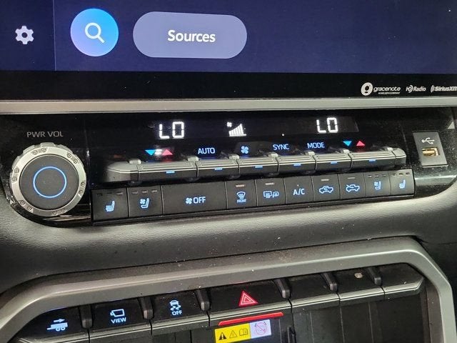 2023 Toyota Tundra 4WD Platinum