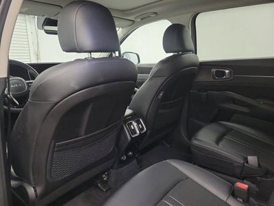 2023 Kia Sorento Base
