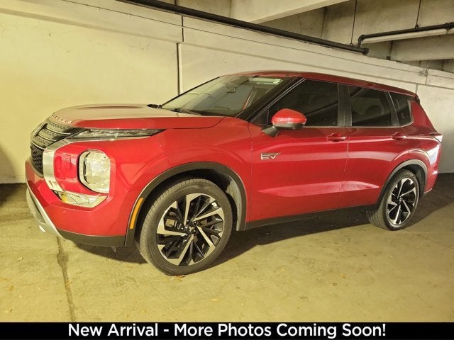 2023 Mitsubishi Outlander PHEV SE