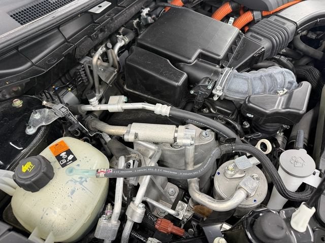 2024 Mitsubishi Outlander Plug-In Hybrid SE