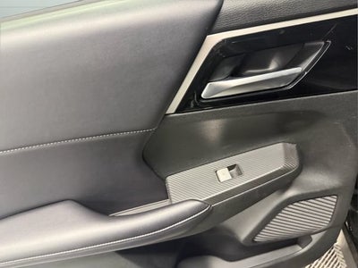 2024 Mitsubishi Outlander Plug-In Hybrid SE