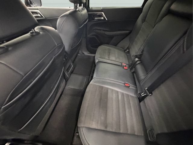 2024 Mitsubishi Outlander Plug-In Hybrid SE