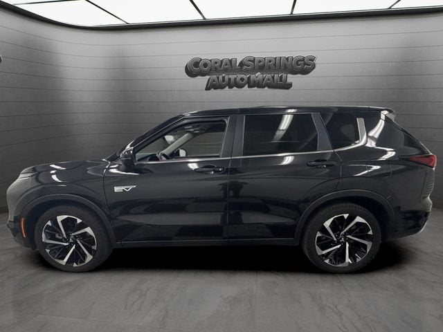 2024 Mitsubishi Outlander Plug-In Hybrid SE