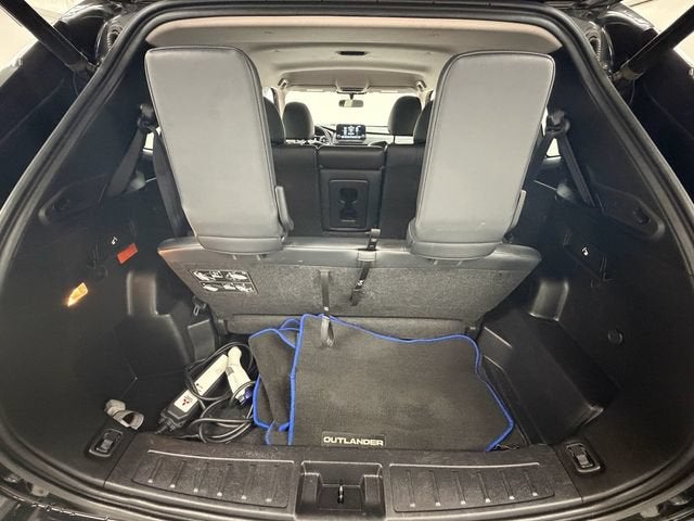 2024 Mitsubishi Outlander Plug-In Hybrid SE
