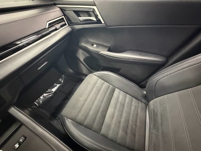2024 Mitsubishi Outlander Plug-In Hybrid SE