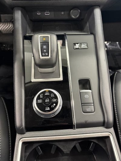 2024 Mitsubishi Outlander Plug-In Hybrid SE