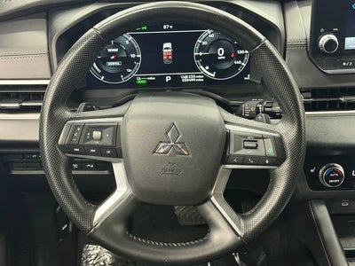 2024 Mitsubishi Outlander Plug-In Hybrid SE