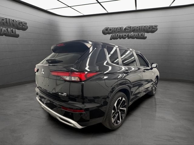 2024 Mitsubishi Outlander Plug-In Hybrid SE
