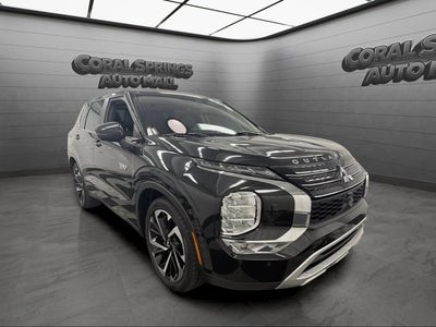 2024 Mitsubishi Outlander Plug-In Hybrid SE